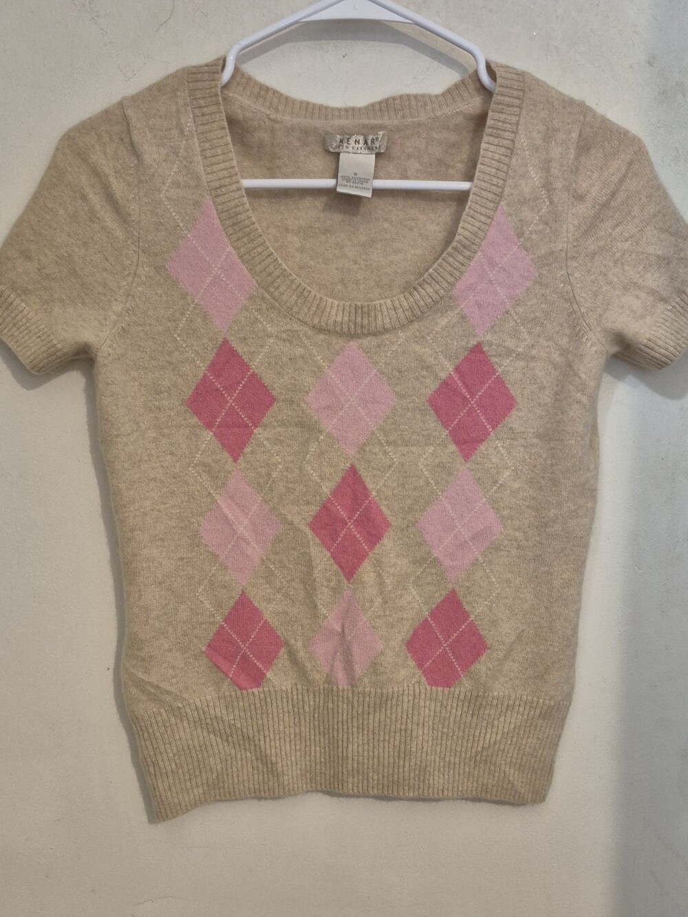 Beige Cashmere-Blend Argyle Short Sleeve Sweater with Pink Diamond Pattern Sz.S